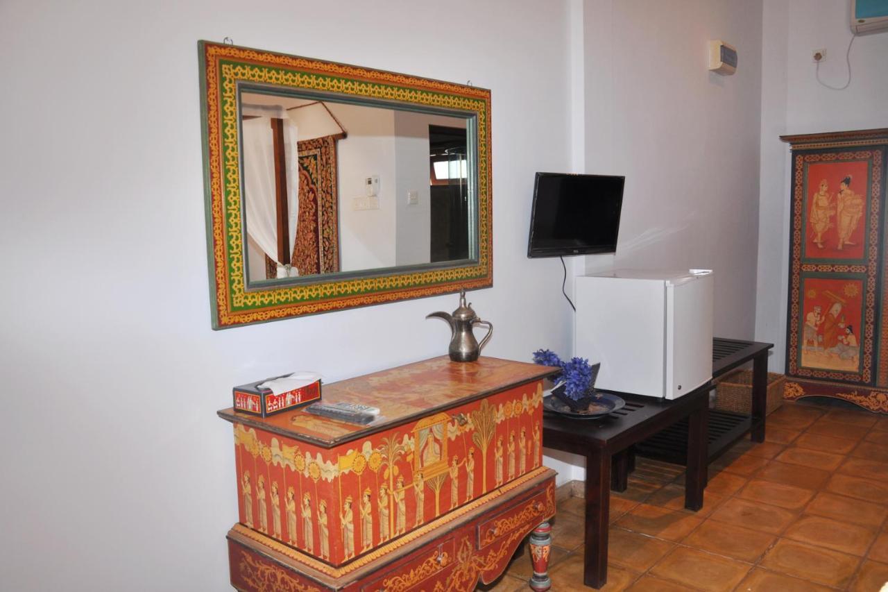 Solomon Beach Hotel Маравила Экстерьер фото