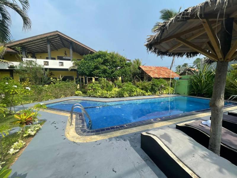 Solomon Beach Hotel Маравила Экстерьер фото